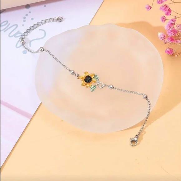 ⚠️Clearance Sunflower Silver Bracelet - Picture 2 of 6